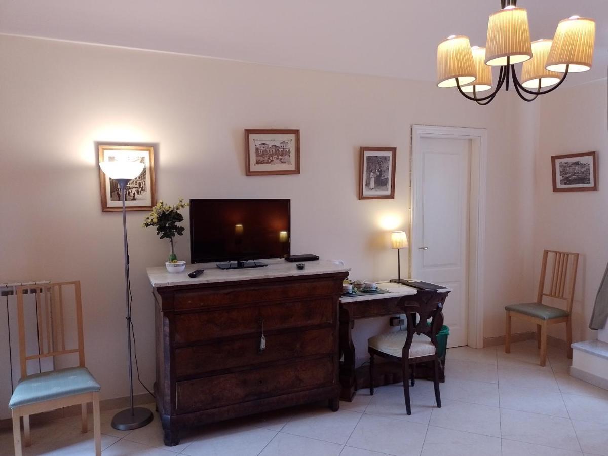 B&B Cupole E Campanili Napoli Ngoại thất bức ảnh