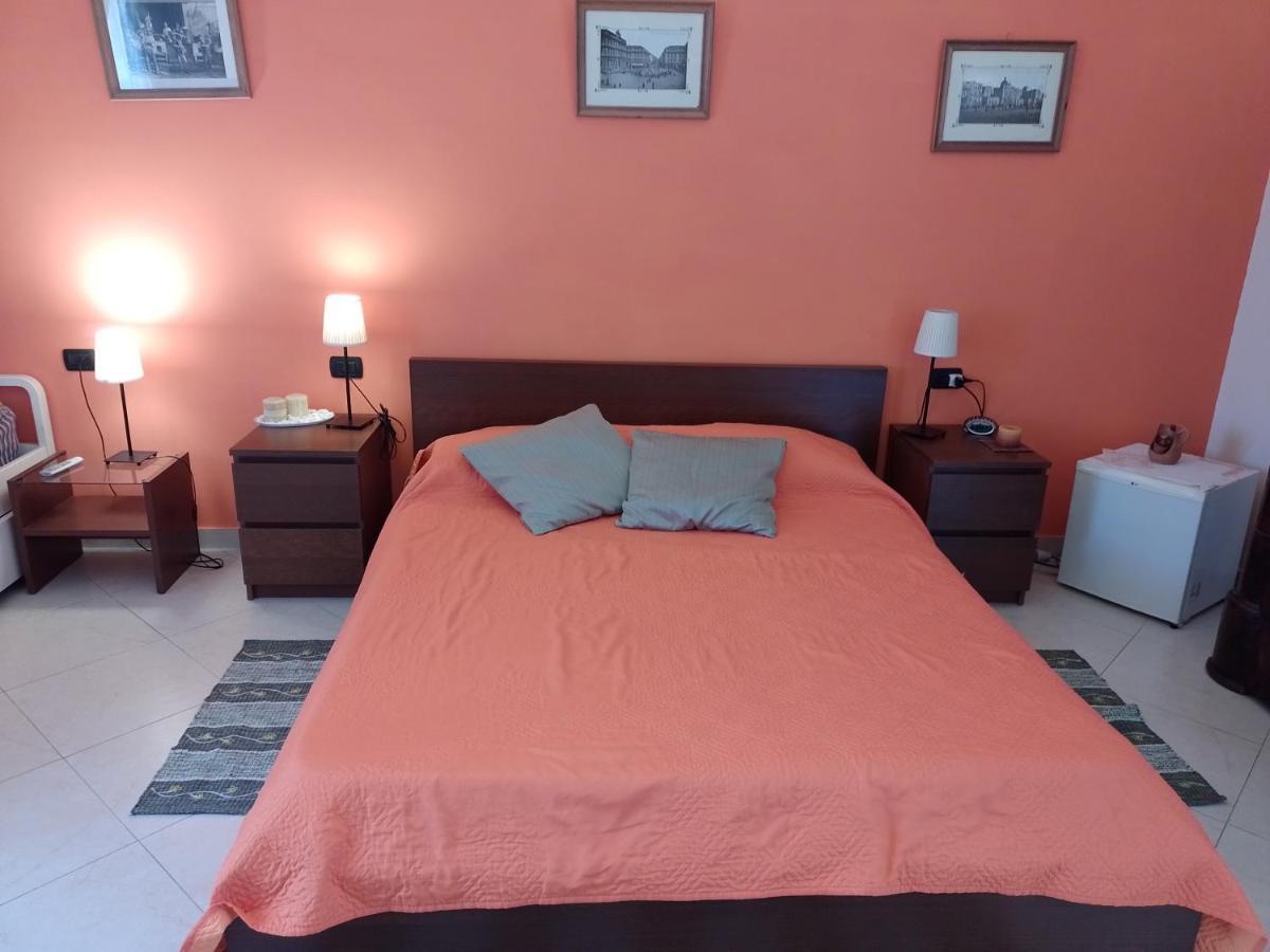 B&B Cupole E Campanili Napoli Ngoại thất bức ảnh