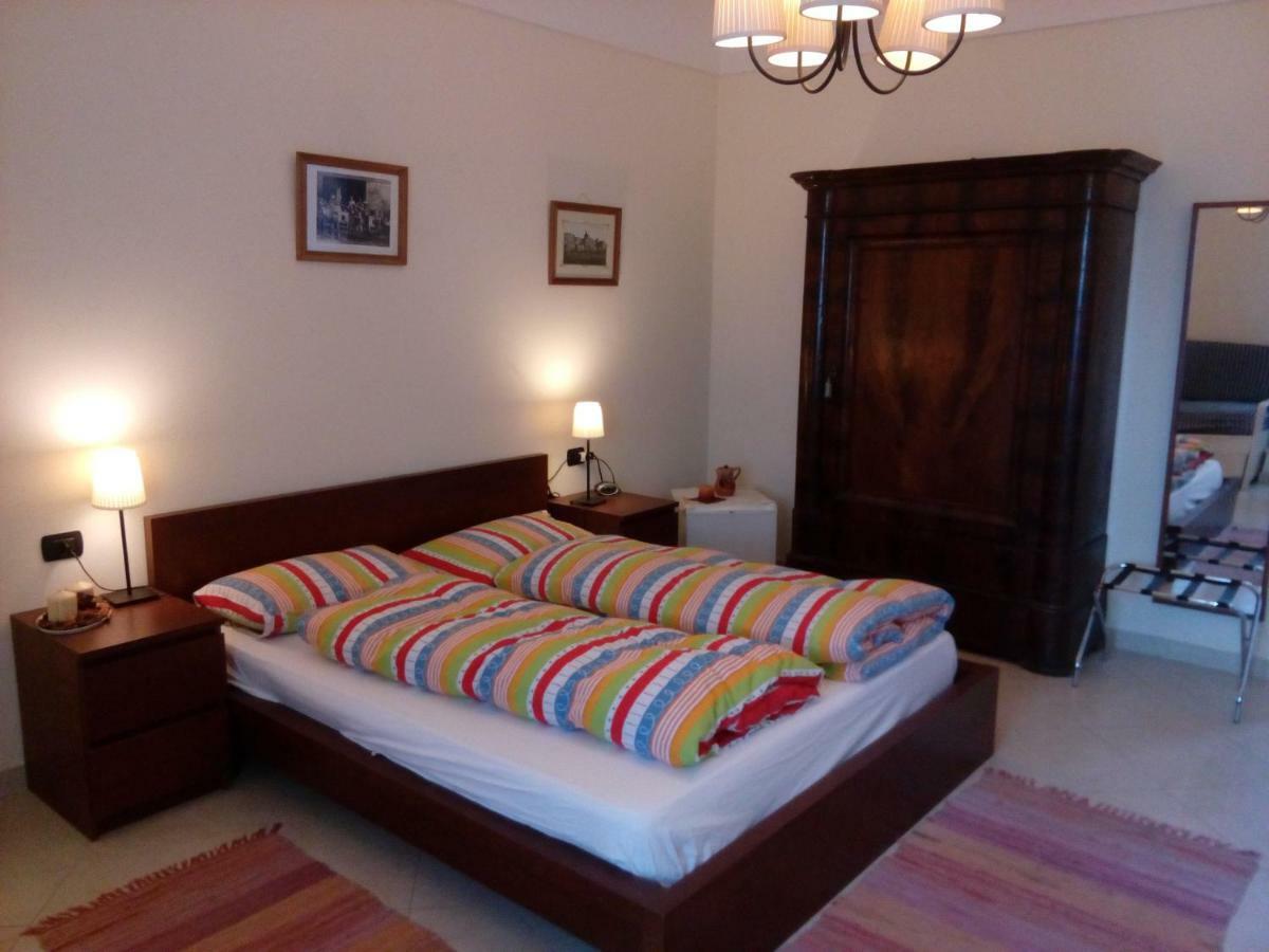 B&B Cupole E Campanili Napoli Ngoại thất bức ảnh
